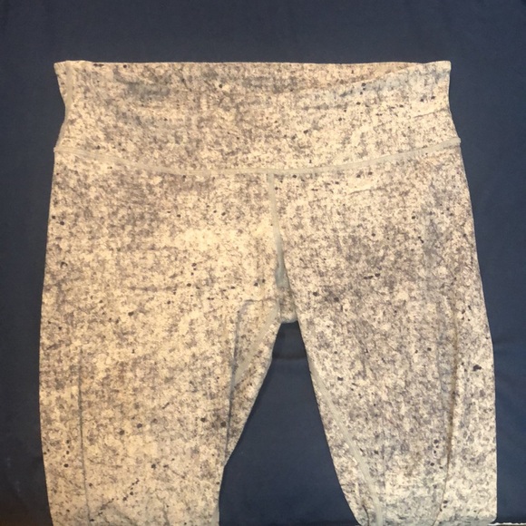 Lululemon Wunder Under Low-Rise Luxtreme 28" Antiqued Alpine White Multi size 12 - Picture 4 of 4